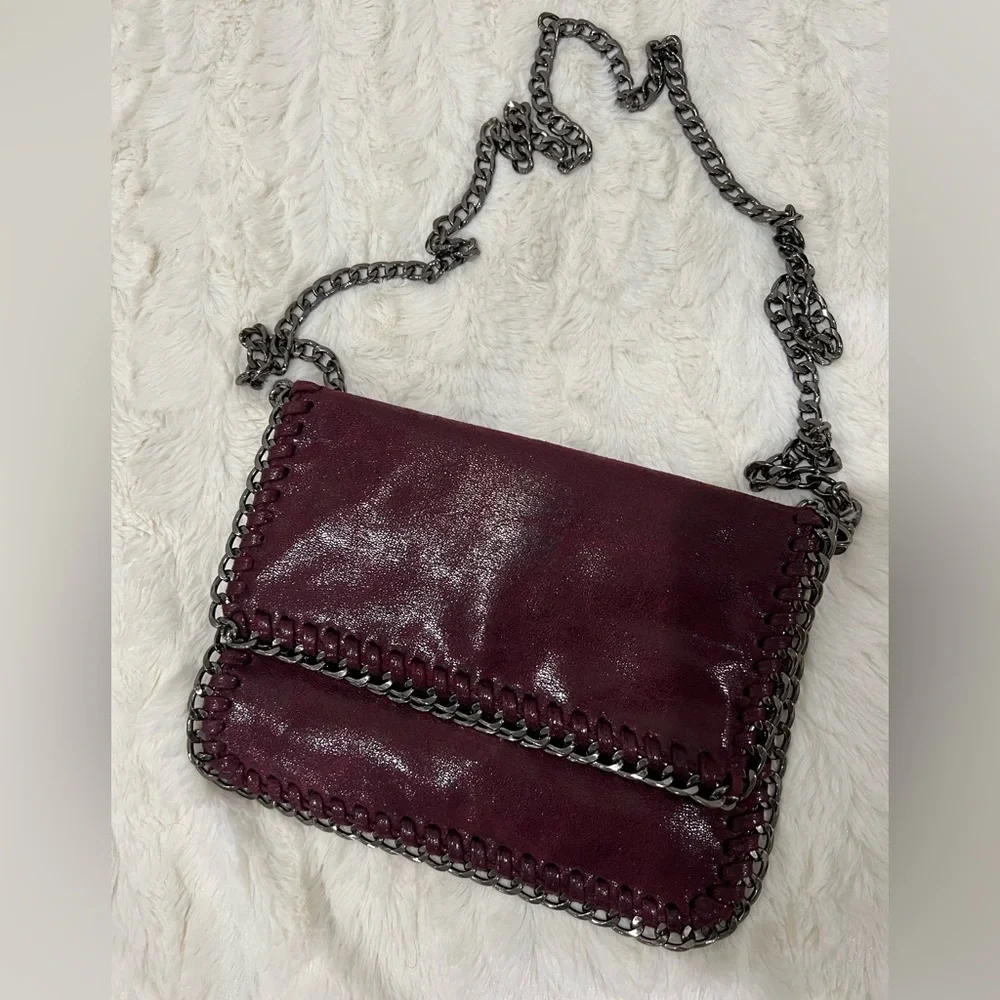 CHAIN TRIM CLUTCH/Crossbody Bag‎